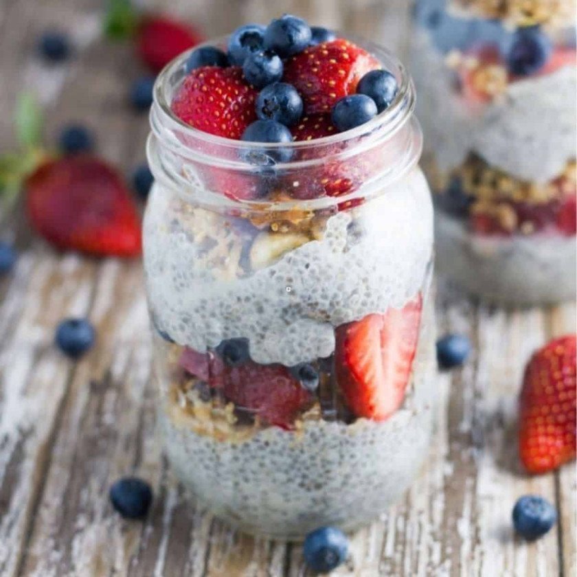 Overnight Chia and Berry Parfaits